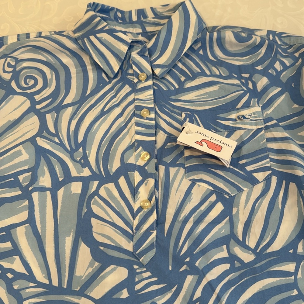 π3/$15π Vineyard Vines 1/2 Button Up Popover. Size 4. - Picture 3 of 10